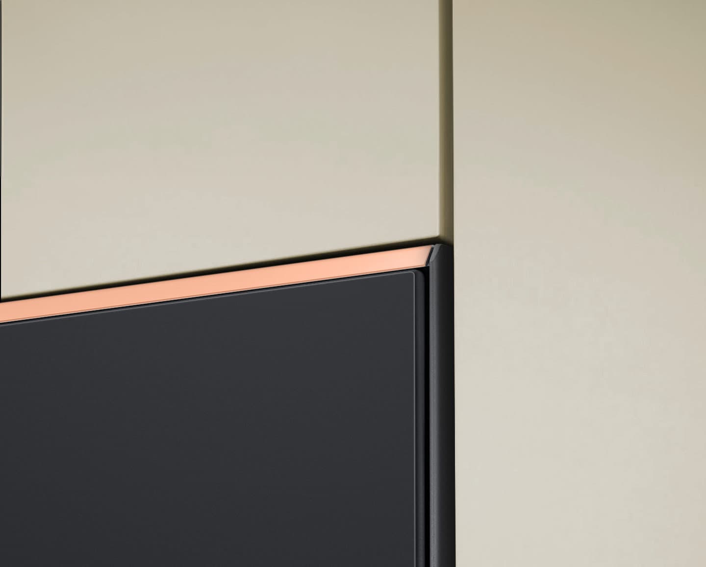 Abgeflachte Kante am SAMSUNG RW33B99C5TF Design Weinkühlschrank